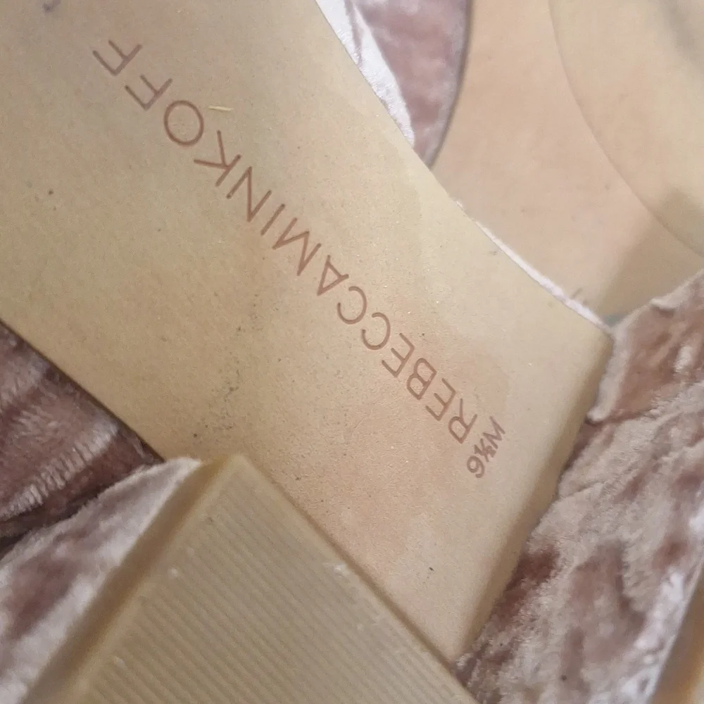 Rebecca Minkoff Ivonne In Berry Smoothie Crushed Velvet Block Heel Mules SZ 8.5 - Picture 8 of 8